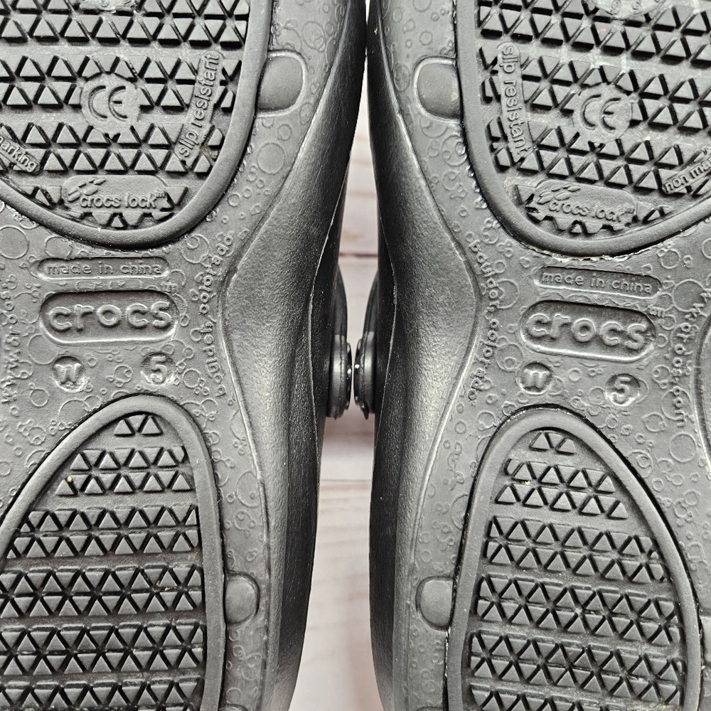 Crocs Mercy‎ Slip Resistant Work Clogs Womens Size 5 Black Silver Floral 10876 - Picture 12 of 12